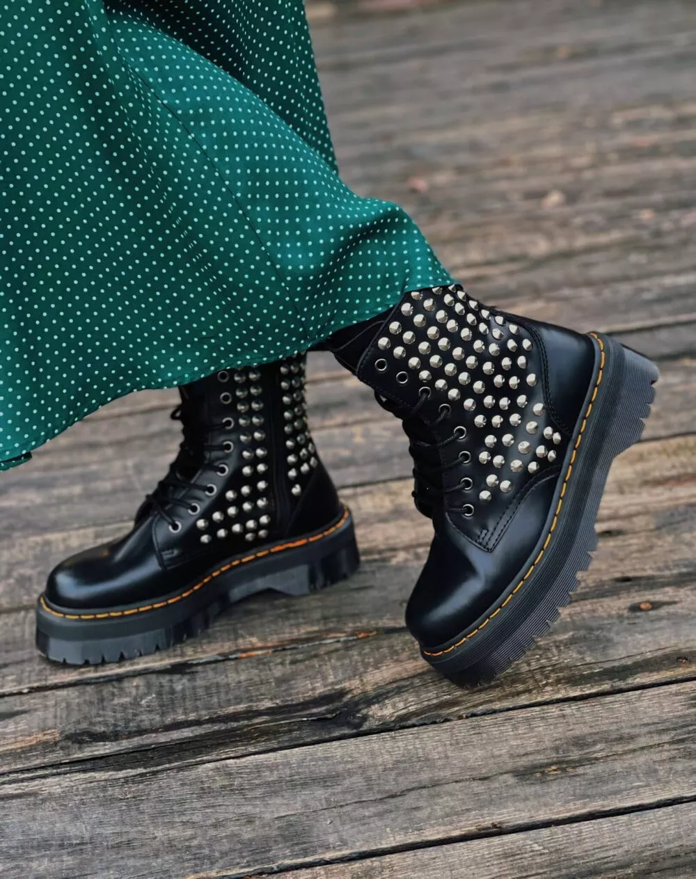DR MARTENS STIVALI JADON BLACK SMOOTH Full Borchie - foto 2