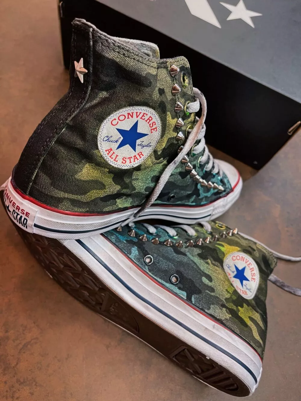 Converse All Stars Classic Ltd Camo Graffiti Borchie - foto 3