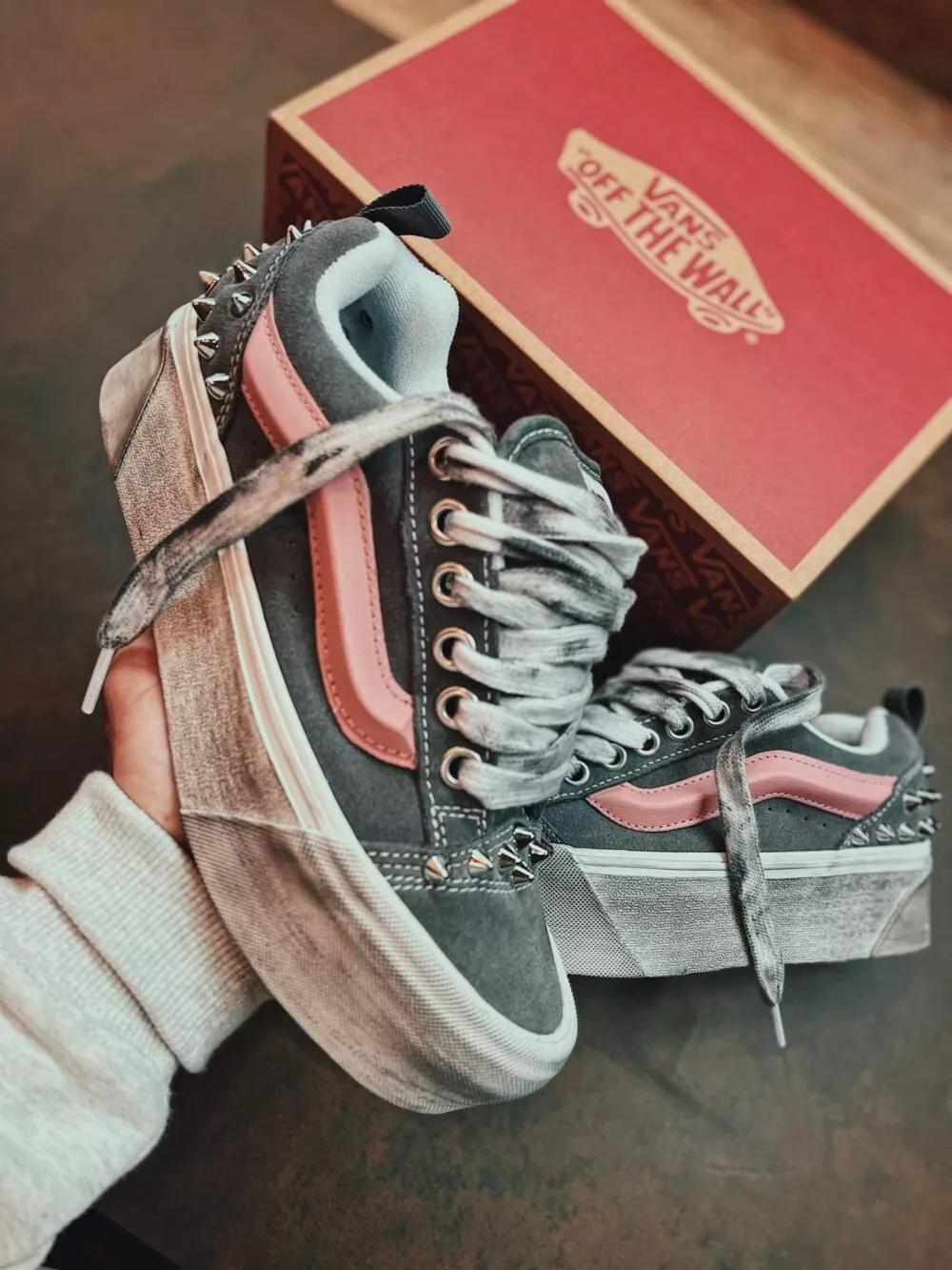 VANS KNU STACK Grey / Lollipop Borchie