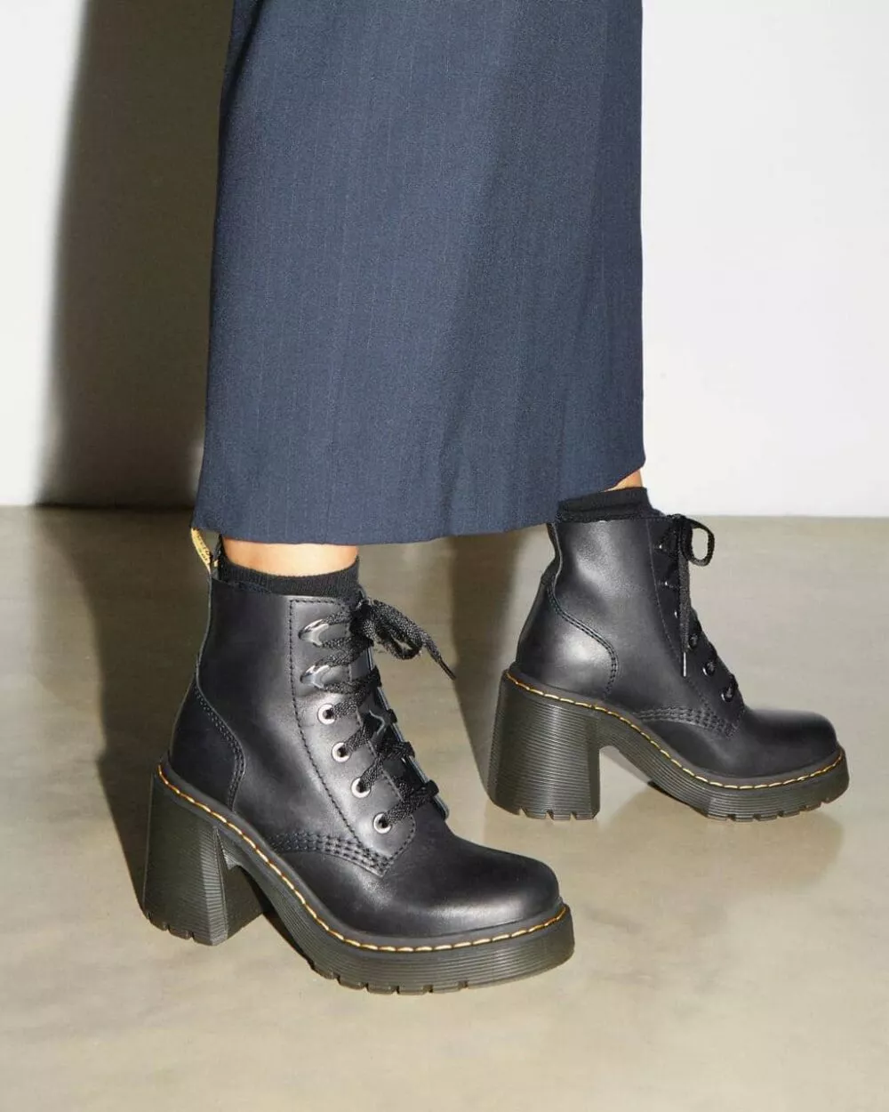 DR MARTENS STIVALI CON TACCO JESY IN PELLE SENDAL Black - foto 8