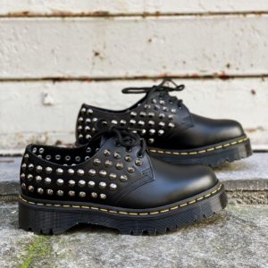 dr martens basse borchie
