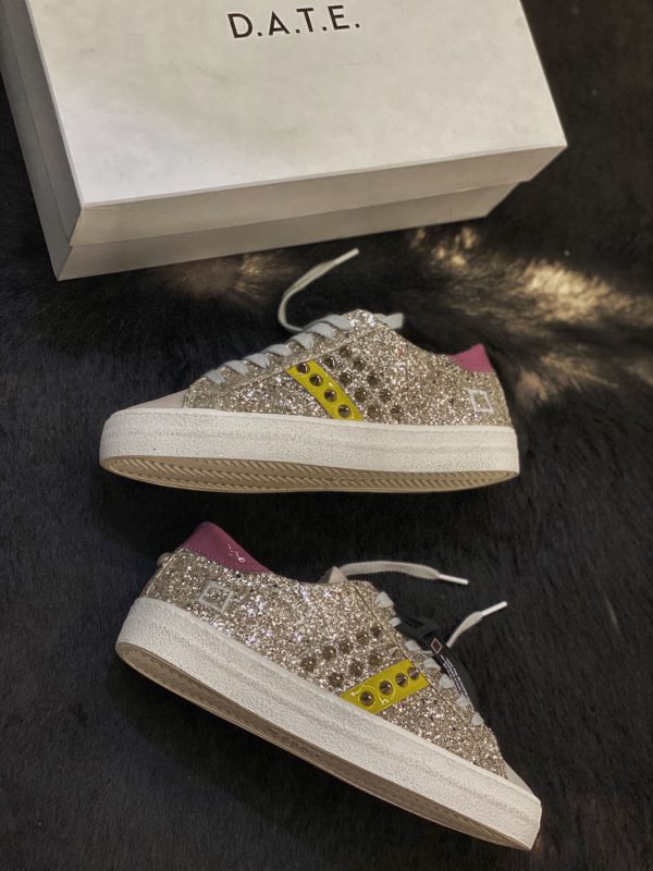 D.A.T.E. Hill Low Glitter Platinum Borchie