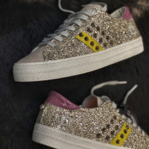 D.A.T.E. Hill Low Glitter Platinum Borchie