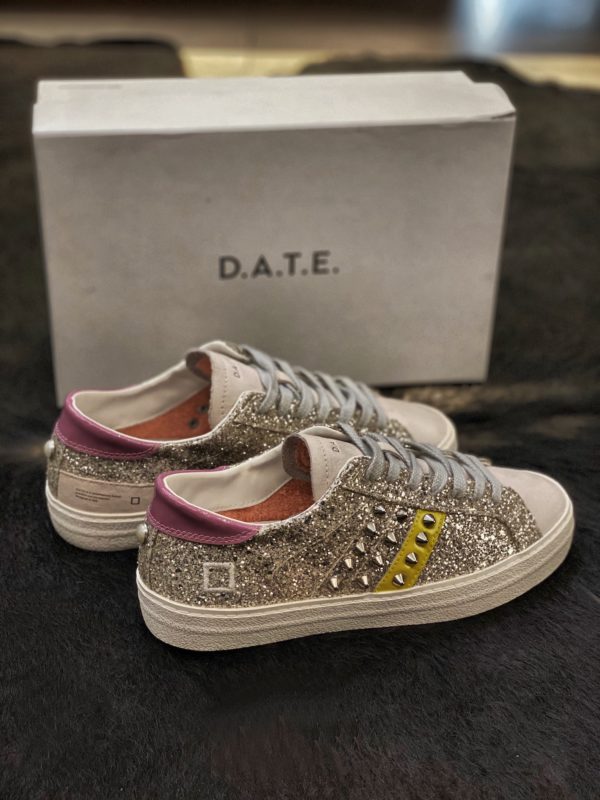 D.A.T.E. Hill Low Glitter Platinum Borchie