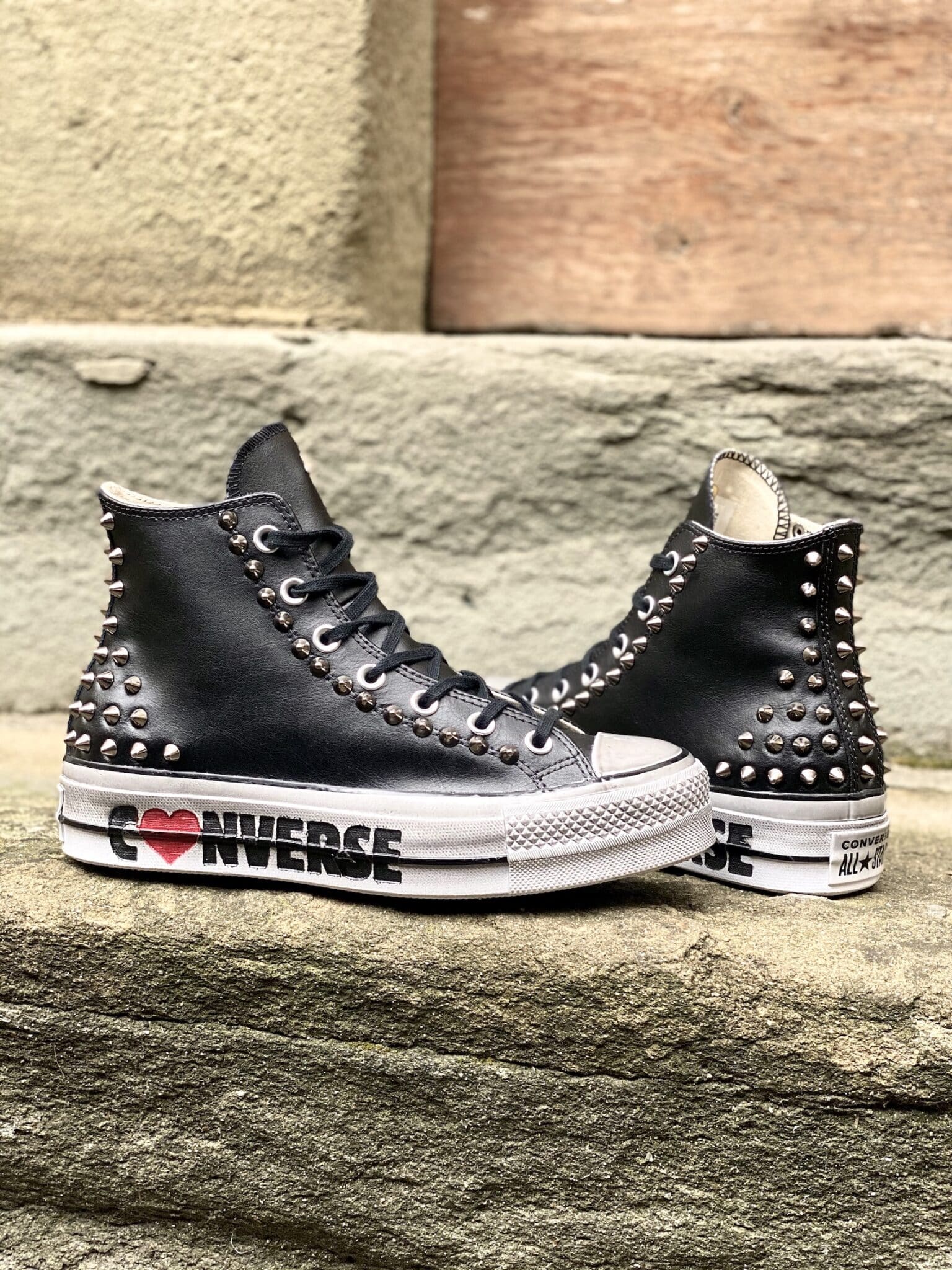 Le tue scarpe CONVERSE PLATFORM HIGH pelle MARKS spikes personalizzate