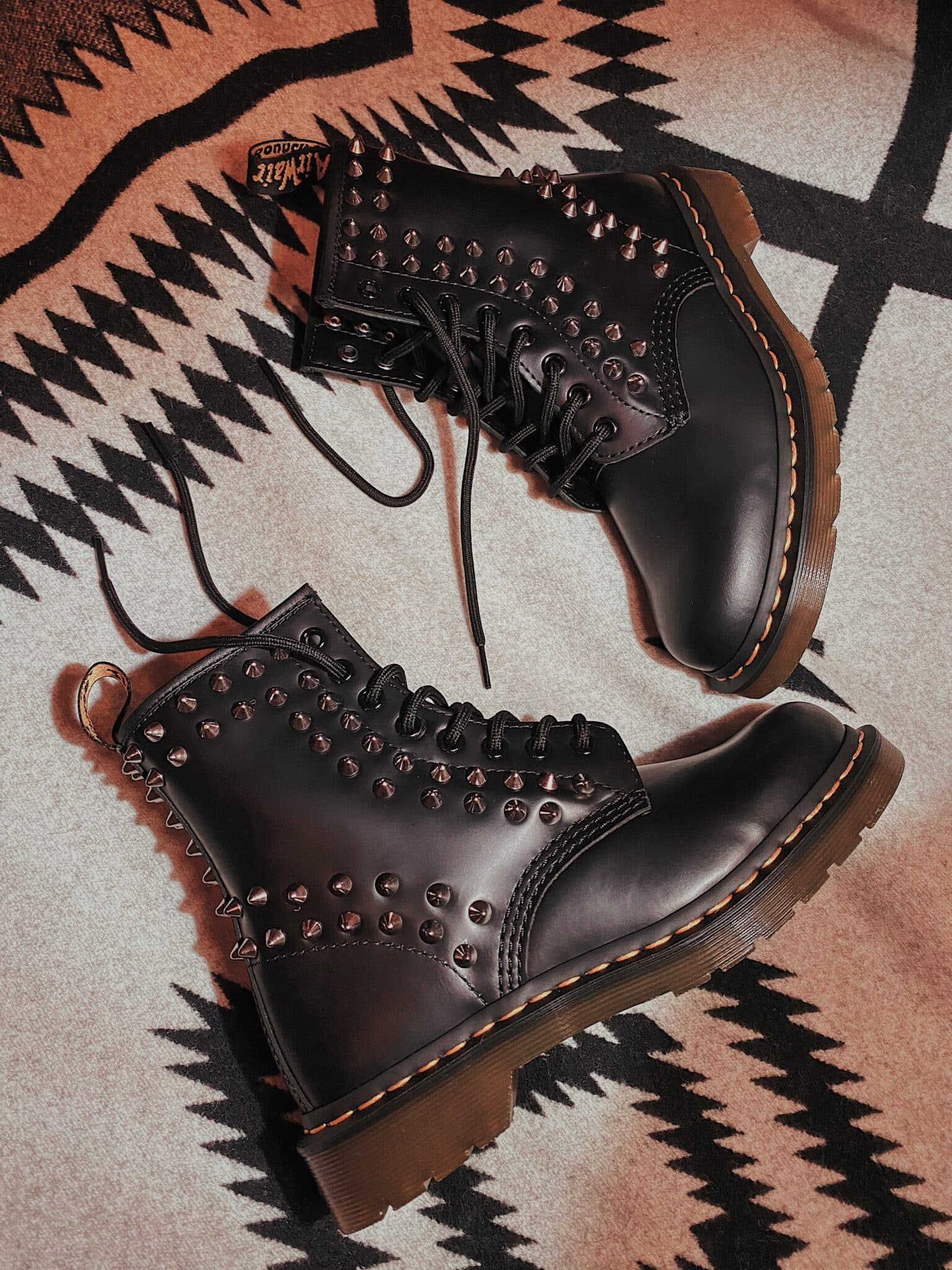 dr martens borchie nere