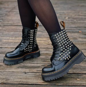 DR MARTENS STIVALI JADON BLACK SMOOTH Full Borchie - immagine 4