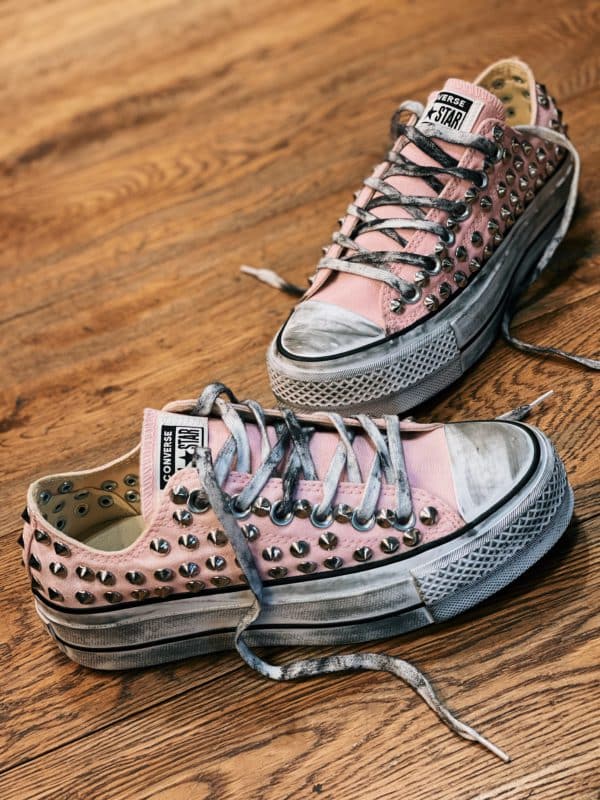 converse rosa con borchie