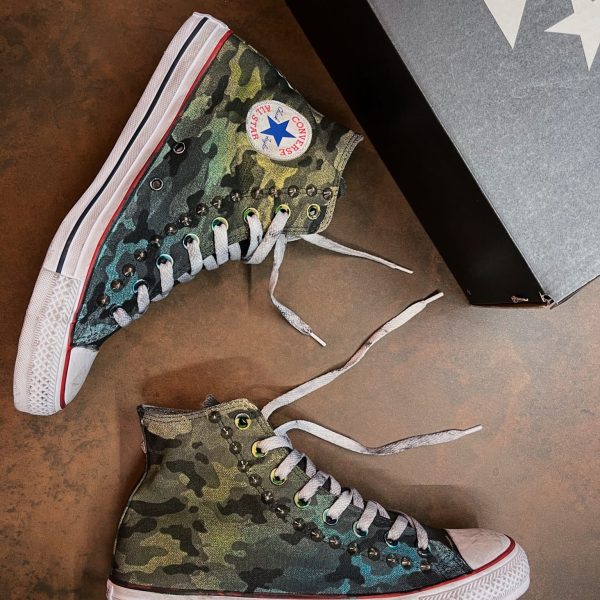 Converse All Stars Classic Ltd Camo Graffiti Borchie