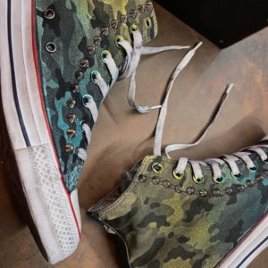 Converse All Stars Classic Ltd Camo Graffiti Borchie