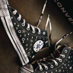 Converse Classic Leather Black Studs And Stars