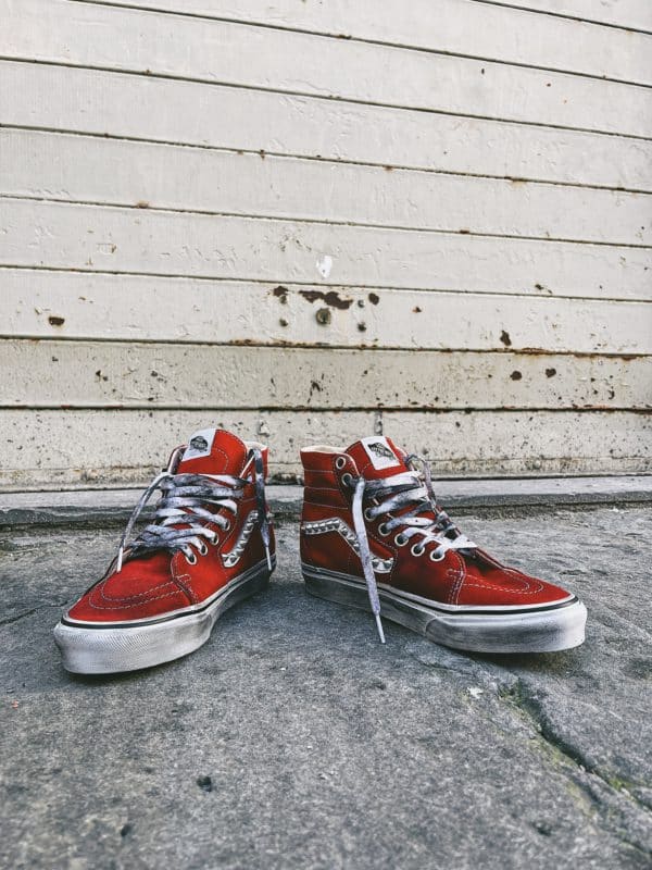 Vans Sk8 Hi Tapered Racing Red Borchie Spikes