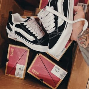 VANS KNU SKOOL Black / True White