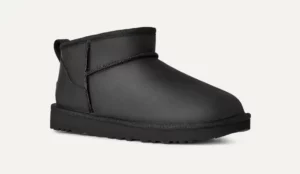 UGG CLASSIC ULTRA MINI Black Leather - immagine 2